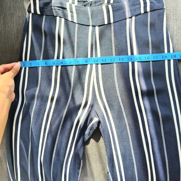 Dynamite Striped Wide-Leg Navy Blue and White Mid-Rise Pant Size Medium - Picture 10 of 15